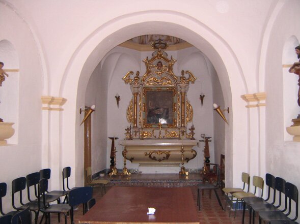 Vista interior de la ermita