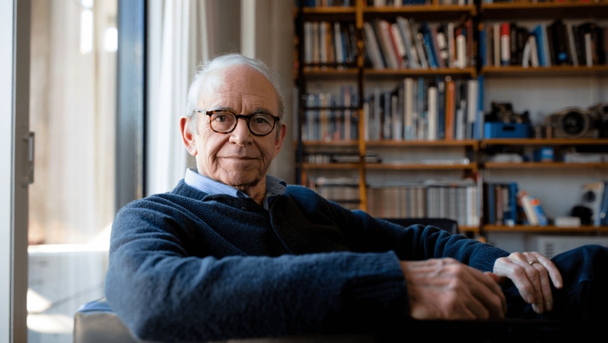 Muere a los 96 años Frederick Wiseman, documentalista estadounidense que recibió el Oscar de Honor en 2016