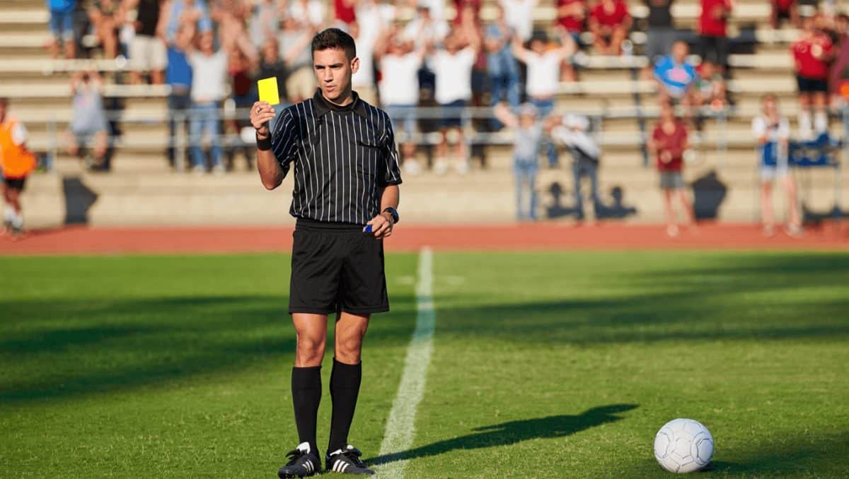 La IFAB aprueba nuevas reglas para reducir la pérdida de tiempo y entrarán en vigor en el Mundial