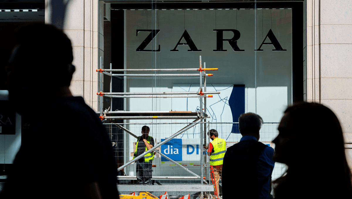 El primer Zara del mundo, en A Coruña, será ahora un supermercado Dia