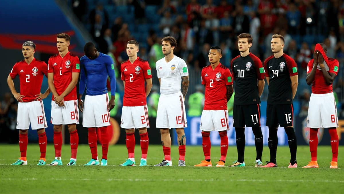 Los onces de ausentes de las 10 favoritas al Mundial