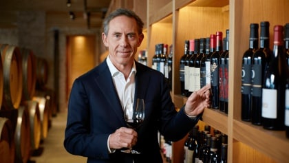 Tim Atkin, crítico de vinos: “Lo peor de los españoles con su vino es que no creen en lo que tienen; creen que no vale”