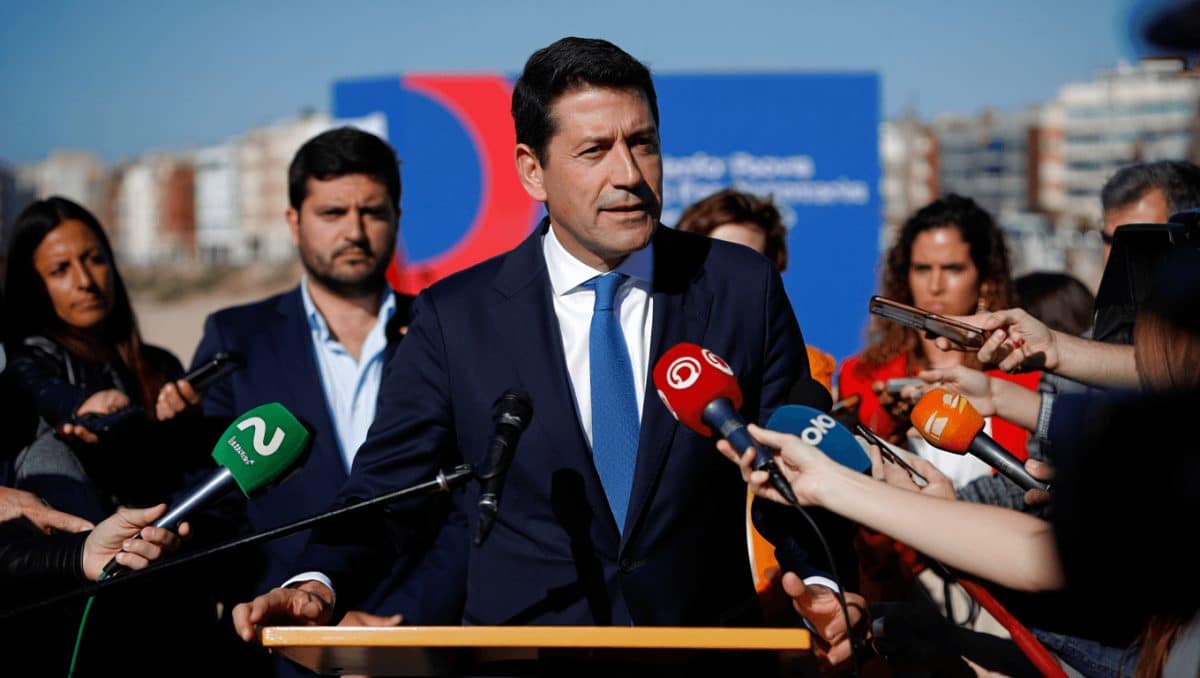 Fernández-Pacheco pide a quienes "no les guste lo firmado en Extremadura" que den "mayoría suficiente" a Moreno el 17M