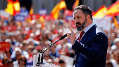 Abascal llama a "no dejarse traicionar" por Sánchez y Moreno el 17M: "No es rechazo ni odio, es sentido común"