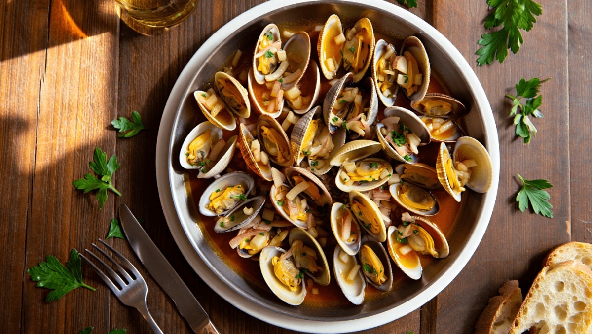 Almejas a la marinera: la receta más fácil y casera del entrante tradicional perfecto