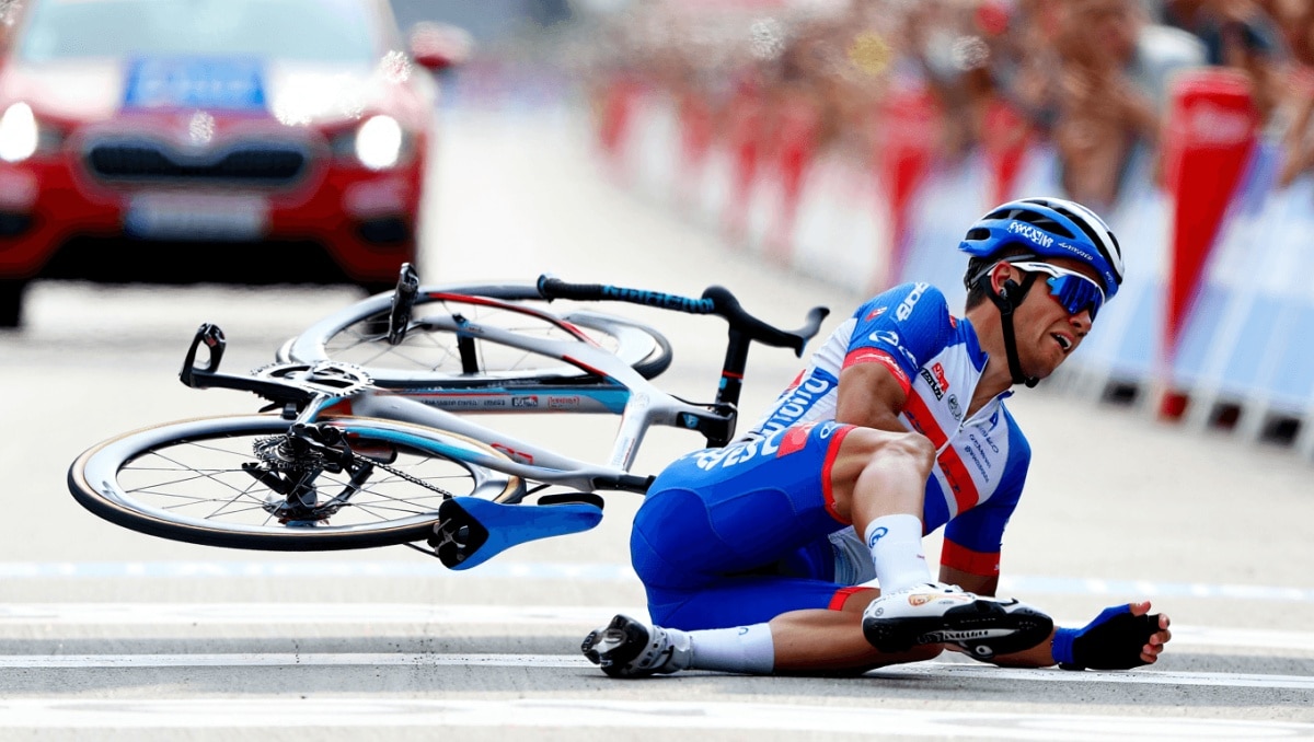 La imagen inédita de la primera caída de Kuss en el Tour