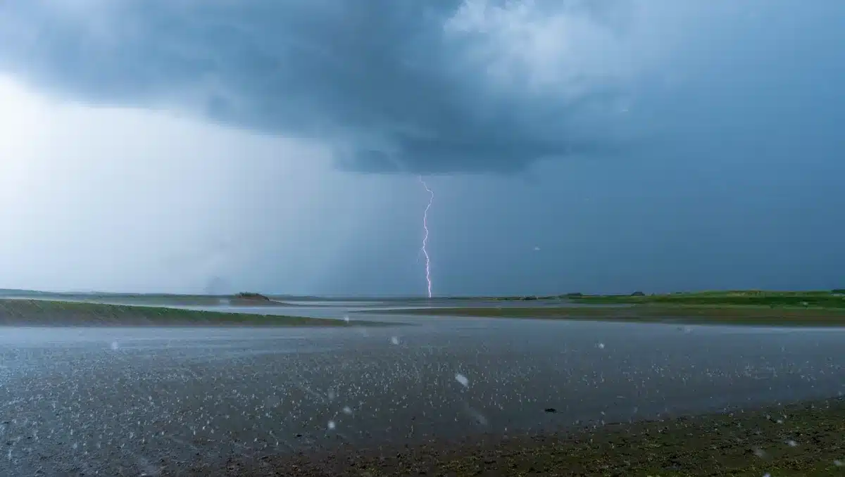 AEMET alerta de lluvias y granizo desde este domingo a las 8:00: zonas afectadas en España