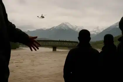 ONU intenta llevar ayuda a Nepal: 17.000 niños afectados y valles aislados